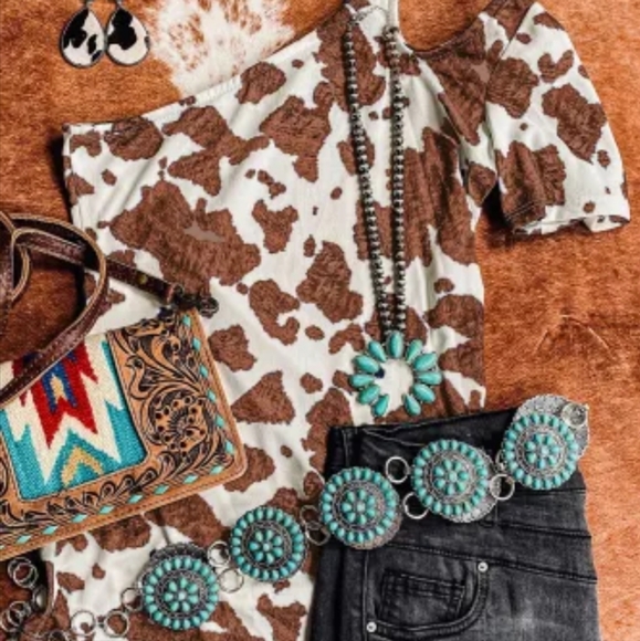 ♥️New brown cow print top - Picture 4 of 6